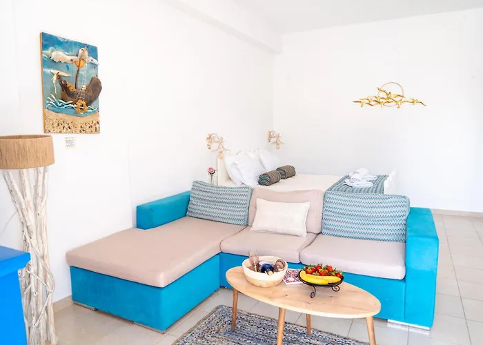 Rosalia Megalochori 公寓